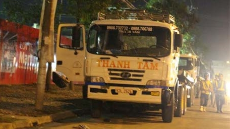 Phạt xe đầu kéo chở quá khổ ngay trung tâm TP Cần Thơ