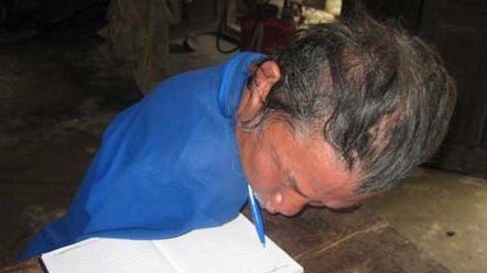 ‘Chim cánh cụt’ dệt nên những kỳ tích đời thường