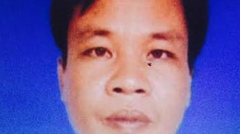 Tìm đường vào nhà, phát hiện xác chết