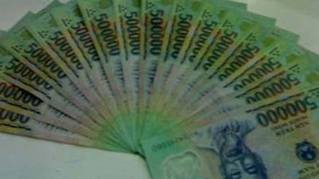 Quay clip quan hệ rồi tống tiền bạn tình đồng tính U80