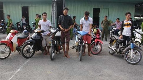 Nhóm 'quái xế' hẹn qua facebook đua xe bị bắt giữ