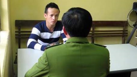 Nỗi ân hận của người mẹ giao trứng cho ác