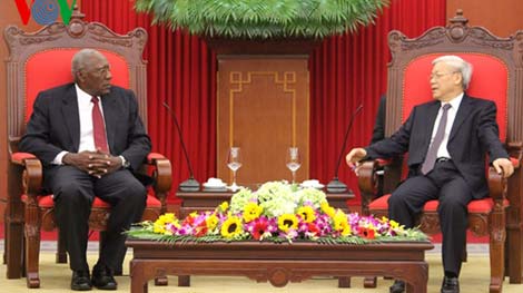 Tổng Bí thư, Chủ tịch nước tiếp Đoàn đại biểu cấp cao Đảng Cộng sản Cuba