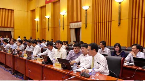 Giải đáp các thắc mắc của nhân dân