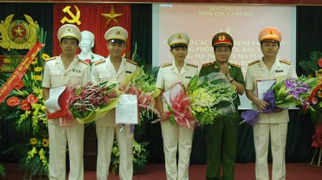 Ra mắt Cảnh sát đấu tranh với tội phạm ma túy tuyến đường biển, đường hàng không