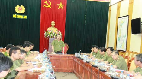 Thứ trưởng Bùi Quang Bền chỉ đạo các hoạt động Kỷ niệm 70 năm truyền thống CAND