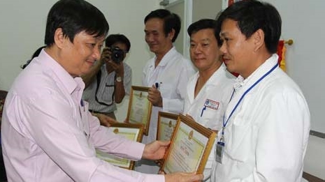 Hai em nhỏ trong vụ TNGT cầu Thuận Phước đã qua cơn nguy kịch