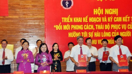 Thay vì 'ban ơn', hãy yêu quí và tử tế với bệnh nhân