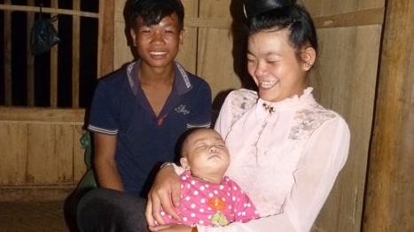 Chuyện lạ: Cô dâu 10 tuổi ở Sơn La!?