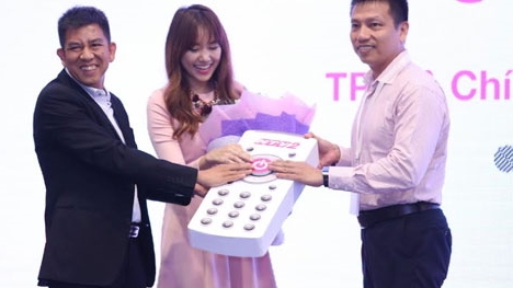 Hari Won được chọn làm đại sứ thương hiệu HTV2