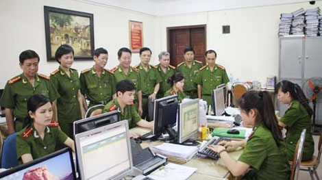 Mừng công đón nhận danh hiệu Anh hùng lực lượng vũ trang nhân dân