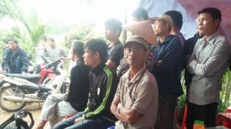 Bị đâm tử vong vì nhắc nhở xe máy còi to