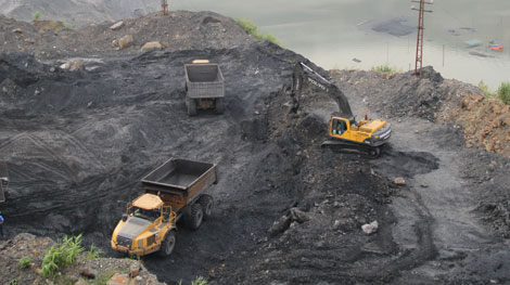 Khó chấm dứt tình trạng khai thác, buôn bán than lậu tại Quảng Ninh