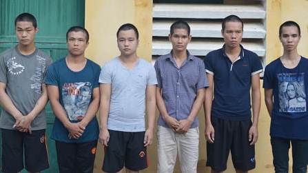 Anh rể câu kết với em vợ, tiêu thụ tiền giả 