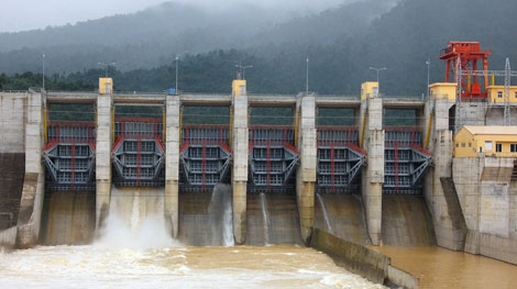 Giám sát việc xả lũ các hồ thủy điện bằng camera