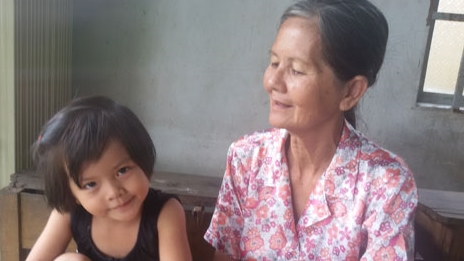 Lớp học tình thương của bà giáo già