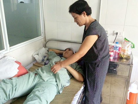 Nỗi đau của "hoa hậu thể thao" đá cầu thế giới