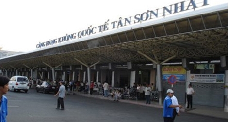 Dịch vụ Cảng hàng không quốc tế Tân Sơn Nhất còn nhiều “sạn”