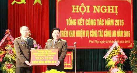 Thứ trưởng Bùi Văn Thành thăm và làm việc với Công an tỉnh Phú Thọ