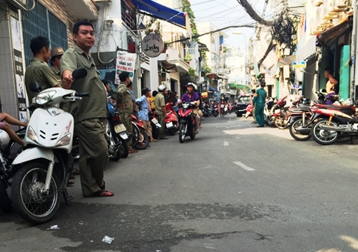 Triệt phá ổ ma túy, nhiều con nghiện 'vật vờ' bỏ chạy