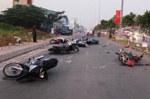 Chuyển Công an quận Bình Tân xử lý vụ "quái xế" quậy phá 