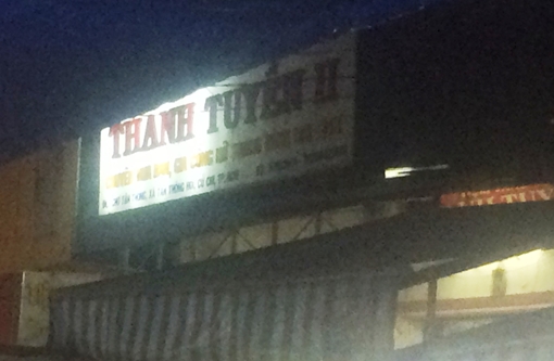 Đập tủ kính cướp tiệm vàng chiều mùng 4 Tết