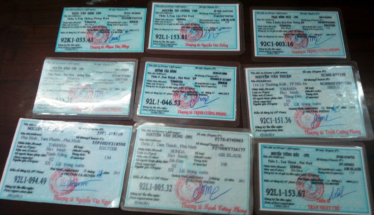 Làm giả con dấu, giấy tờ để chiếm đoạt tài sản