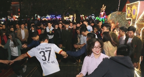 Học viện An ninh sôi động đêm Hội trại kỷ niệm Ngày thành lập Đoàn.