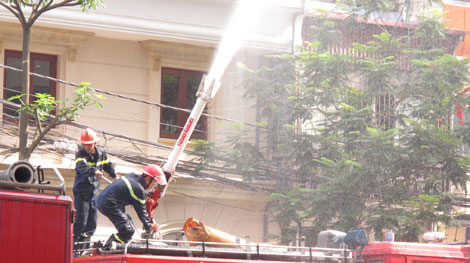 Những người ngăn chặn “giặc lửa”