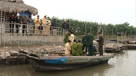 Vụ lật thuyền cào ngao 6 người chết