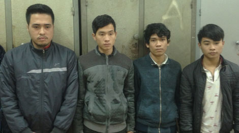 Bắt nhóm đối tượng chuyên đột nhập các trường học để trộm cắp hàng trăm máy vi tính