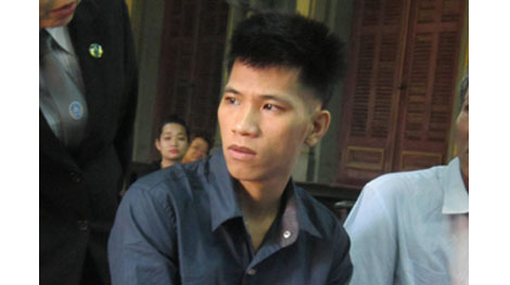 Rình ở đường vắng, cướp hiếp nhiều nạn nhân