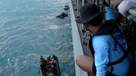 Phát hiện tín hiệu của hộp đen QZ8501?