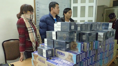 Bắt khẩn cấp 2 đối tượng buôn lậu 3.240 bao thuốc lá ngoại