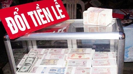 Hà Nội cấm dịch vụ đổi tiền lẻ tại các lễ hội