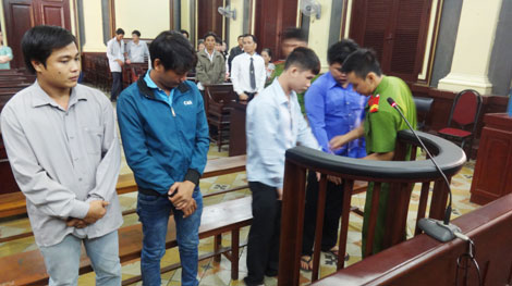 Án mạng từ việc mời rượu nhưng không uống