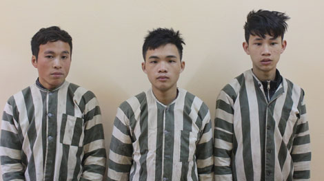 Ăn chơi đua đòi, nam công nhân bỏ làm đi cướp