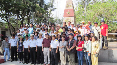 Trường Sa ơi! Chúng tôi đã về đây...