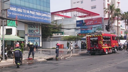 TPHCM: Cháy tại tầng hầm ngân hàng, nhân viên bất hợp tác với cảnh sát