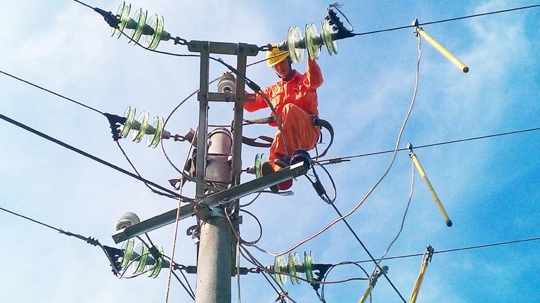 Hà Nội: Sự cố đường dây 22kV gây mất điện khu vực Quận Hai Bà Trưng