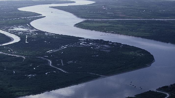 Kêu gọi các sáng kiến bảo vệ môi trường sông ngòi