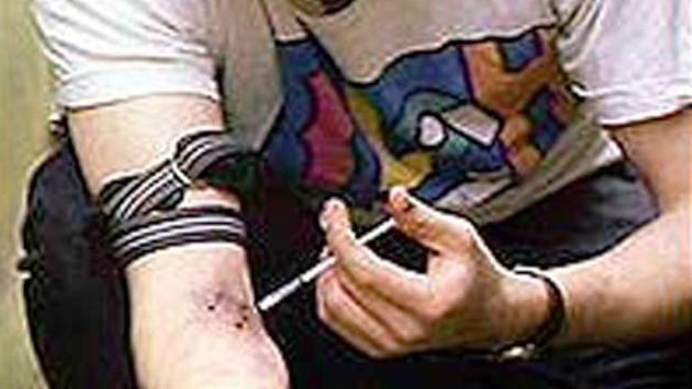 Sốc ma túy, chủ doanh nghiệp chết trong nhà nghỉ