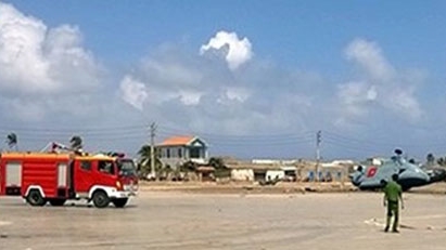Ba quân nhân bị thương nhẹ khi máy bay Mi-8 rơi trên đường băng