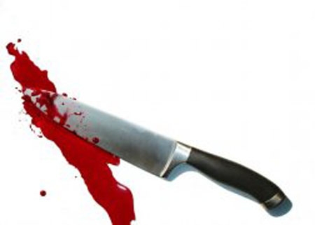 Giận chồng ra... dao!