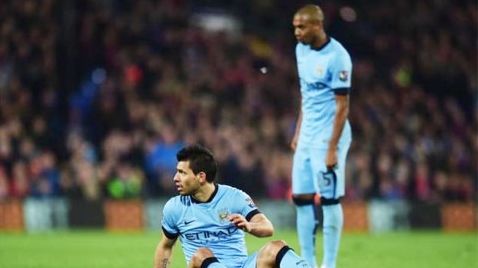 Thua Crystal Palace,  Man City chia tay tham vọng vô địch