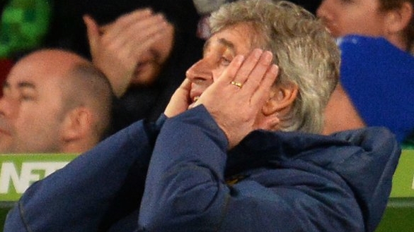 Pellegrini tung cờ trắng!