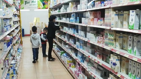 Giá sữa lại 'loạn' trước thời hạn kê khai