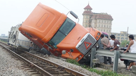 Sẽ giải tỏa các hộ dân lấn chiếm công trình giao thông đường sắt     