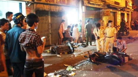 Lạc tay lái lao vào nhà dân, một thanh niên tử vong