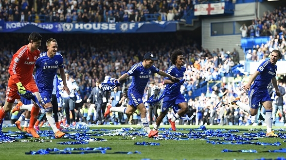 Thắng tối thiểu Crystal Palace, Chelsea vô địch sớm 3 vòng